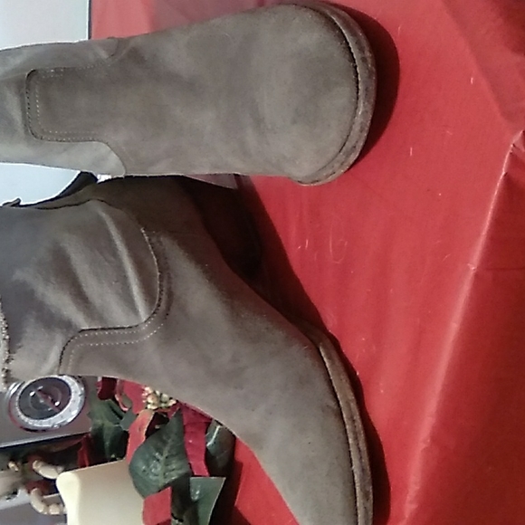 Zadig & Voltaire tan Teddy suede ankle boots. Size 39Eu 8.5 US - Picture 4 of 4